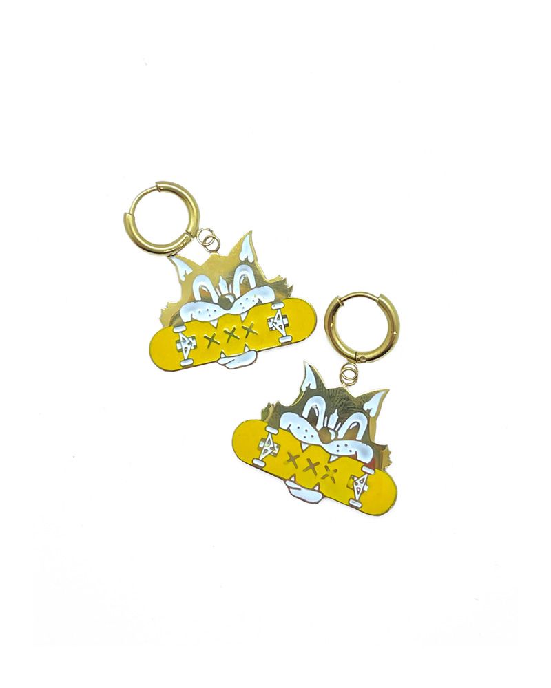 Stainless steel earrings with skater cat design
