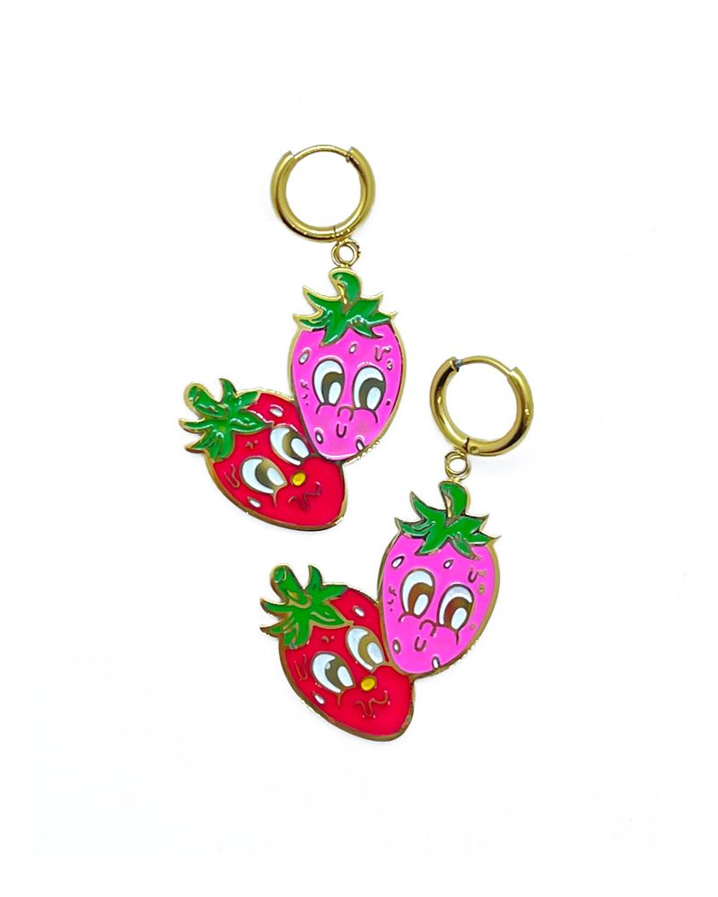 Stainless steel earrings with strawberry design