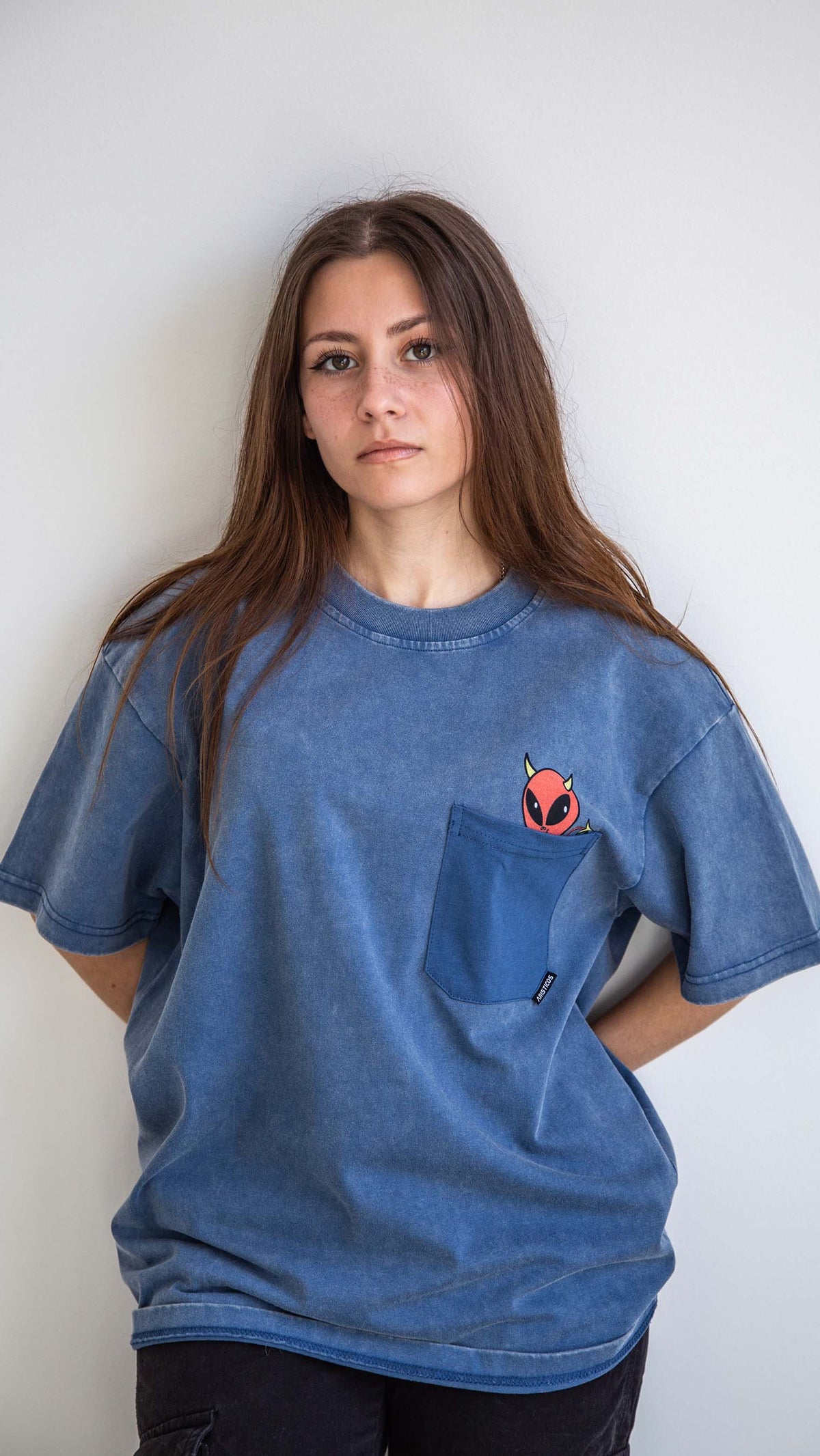 Camiseta OUT OF POCKET // Blue Washed